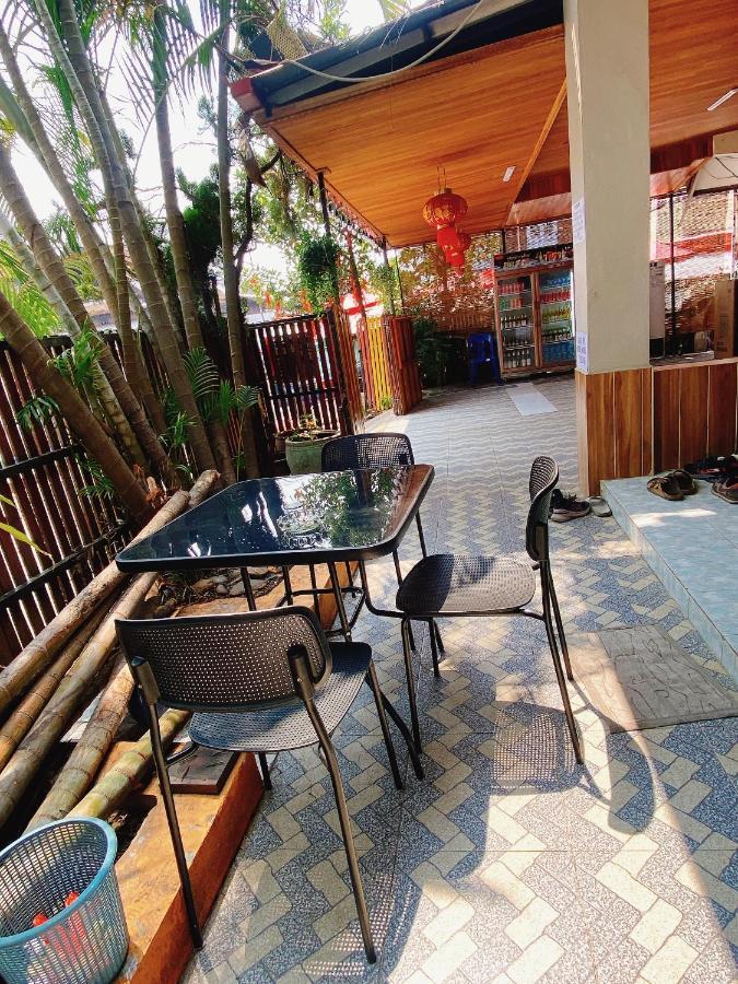 Luang Prabang Hostel Esterno foto