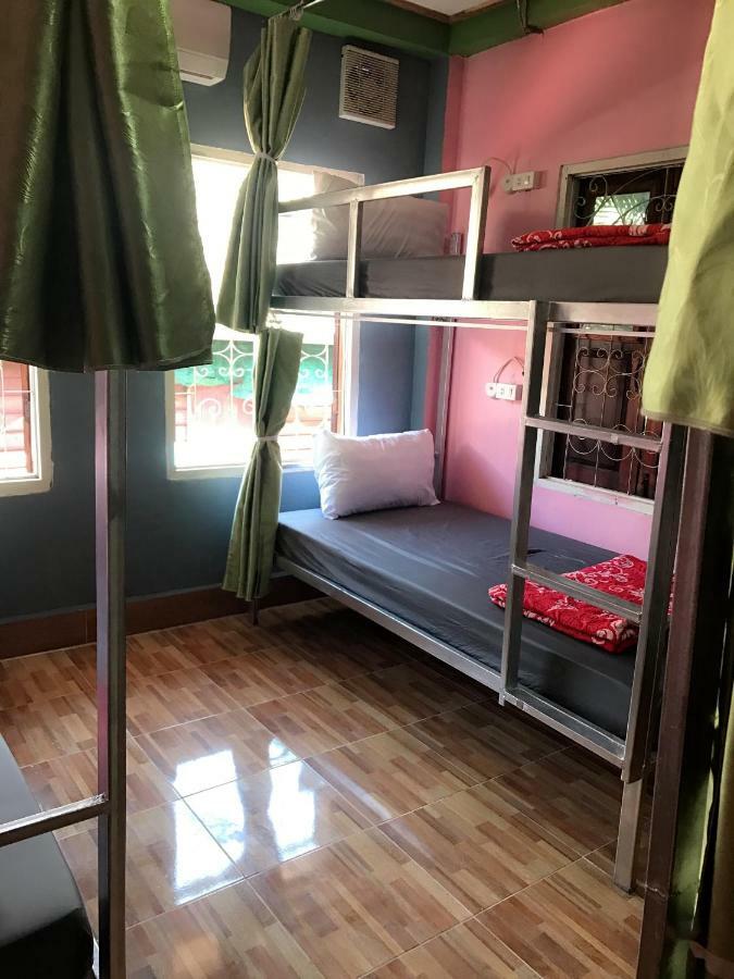 Luang Prabang Hostel Esterno foto